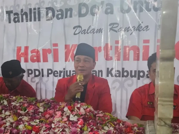 DPC PDI Perjuangan Rembang Ziarah ke Makam RA Kartini, Peringati Hari Lahir Pahlawan Emansipasi