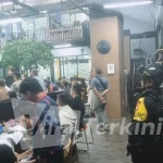 HEBOH! Markas Judi Online Internasional di Hayam Wuruk Digerebek