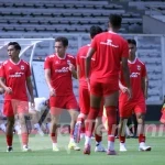 Herdman Andalkan Pemain Lokal di AFF Cup 2026, Siapkan TC Intensif 20 Hari di Bali