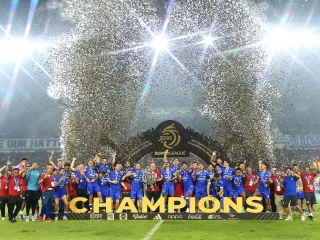 Momen Awarding dan Celebrasi Persib Raih Juara BRI Super League 2025/2026