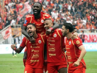 Persija Tutup Musim dengan Kemenangan Meyakinkan, Semen Padang Dibungkam 3-0 di JIS