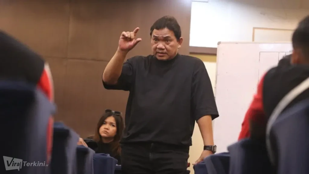 Presiden klub Madura United Prof. Achsanul Qosasi.