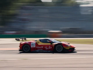 Sean Gelael Optimistis di Kandang Ferrari, AF Corse 50 Buka Akhir Pekan Monza dengan Hasil Positif