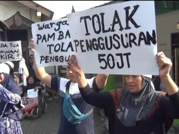 Tangis Histeris Warnai Pengosongan Rumah Dinas PAM Jaya di Benhil