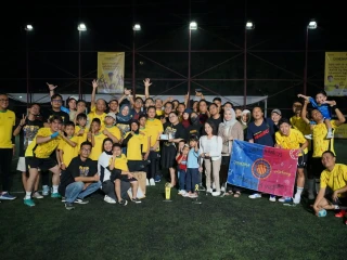 Atep dan Ismed Sofyan Merumput Demi Anak Pejuang Kanker, Donasi Cepak Bola Tembus Rp26 Juta