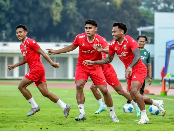 Momen Latihan Resmi Timnas Indonesia Jelang Lawan Mozambik