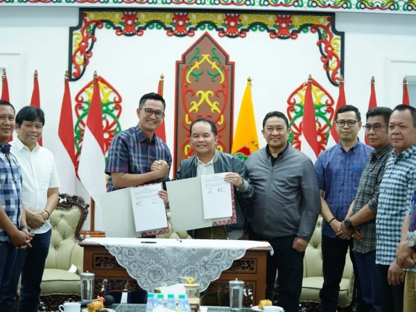 Adhyaksa FC Resmi Jalin Kerja Sama dengan Pemerintah Provinsi Kalimantan Tengah