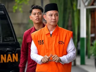 KPK Sita Uang Rp4 Miliar di Rumah Kadis PUPR Bengkulu