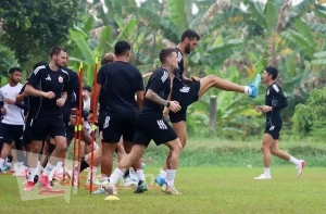 Latihan-Persija_17072026_Foto-Viralterkini-8