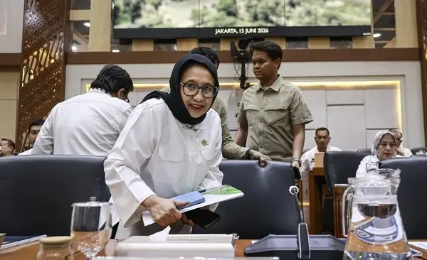 Nanik S. Deyang Mundur dari Kepala BGN