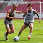 Official Training Aston Villa_Foto Viralterkini (8)