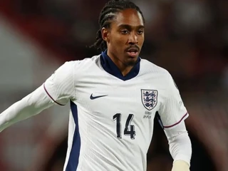 Djed Spence Jadi Muslim Pertama di Timnas Inggris