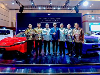 Honda Super-ONE Jadi Penanda Arah Baru Elektrifikasi Honda di GIIAS Surabaya 2026
