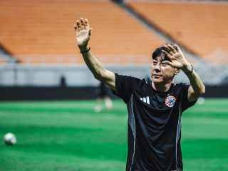 Alex Jeremejeff Cetak Dua Gol, Persija Menang Telak Atas Brisbane Roar 4-0 di JIS