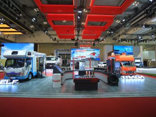 Pemesanan Isuzu di GIIAS 2026 Melonjak 21,8 Persen, ELF Jadi Penopang Utama