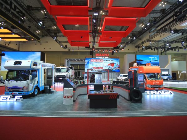 Pemesanan Isuzu di GIIAS 2026 Melonjak 21,8 Persen, ELF Jadi Penopang Utama
