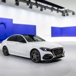 Mercedes-Benz Perbarui C-Class, Fokus pada Elektrifikasi dan Teknologi AI