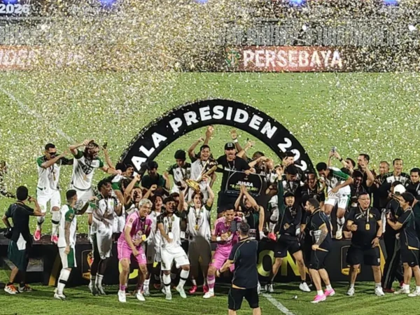 Dramatis! Persebaya Taklukkan Persib Lewat Adu Penalti, Bajul Ijo Juara Piala Presiden 2026