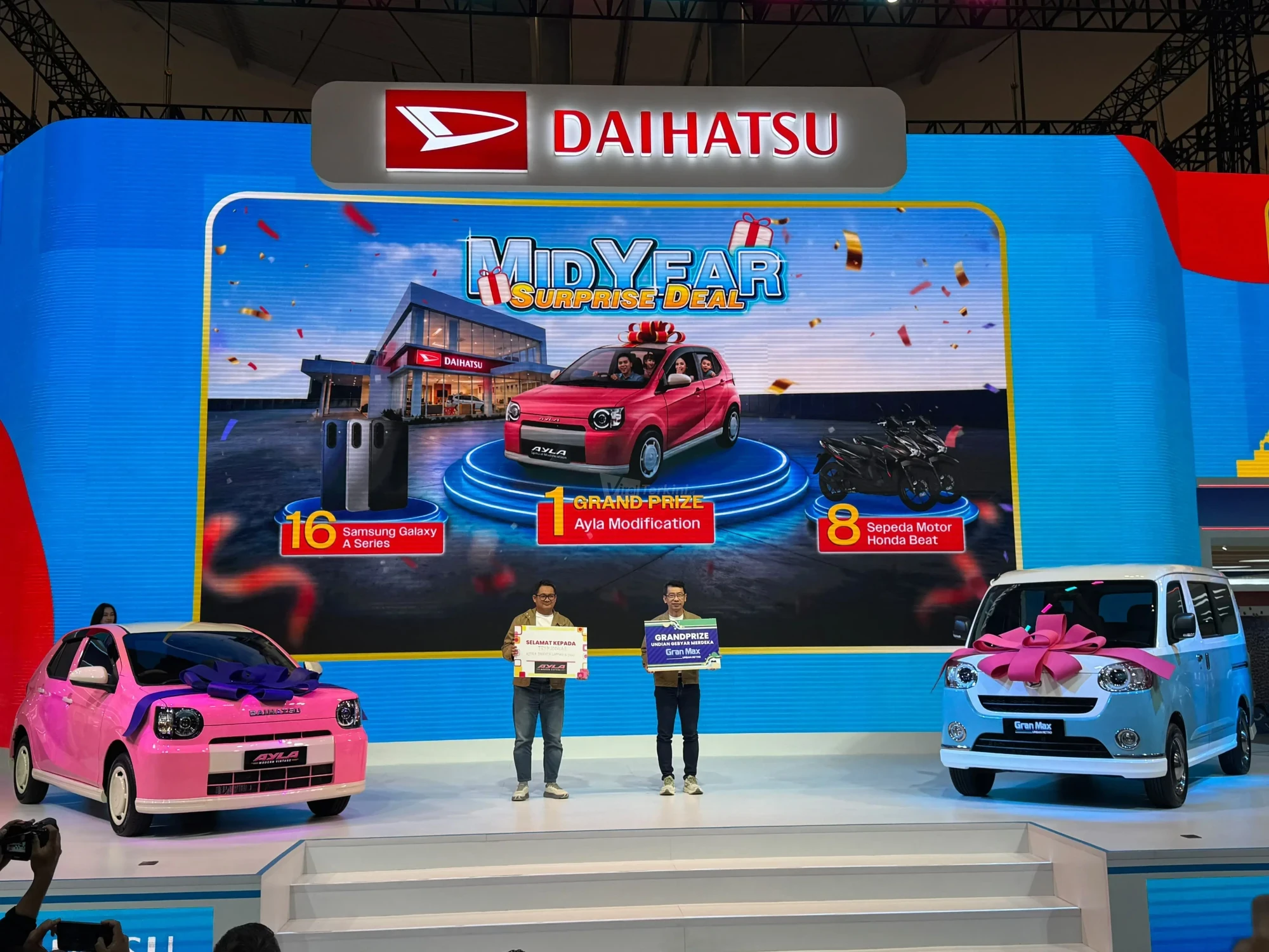 Perwakilan Manajemen Daihatsu Dalam Undian Pemenang Mid Year Surprise Deal 2026
