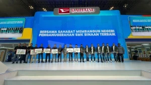 Siswa dan Guru Pemenang SMK Skill Contest di Daihatsu GIIAS 2026
