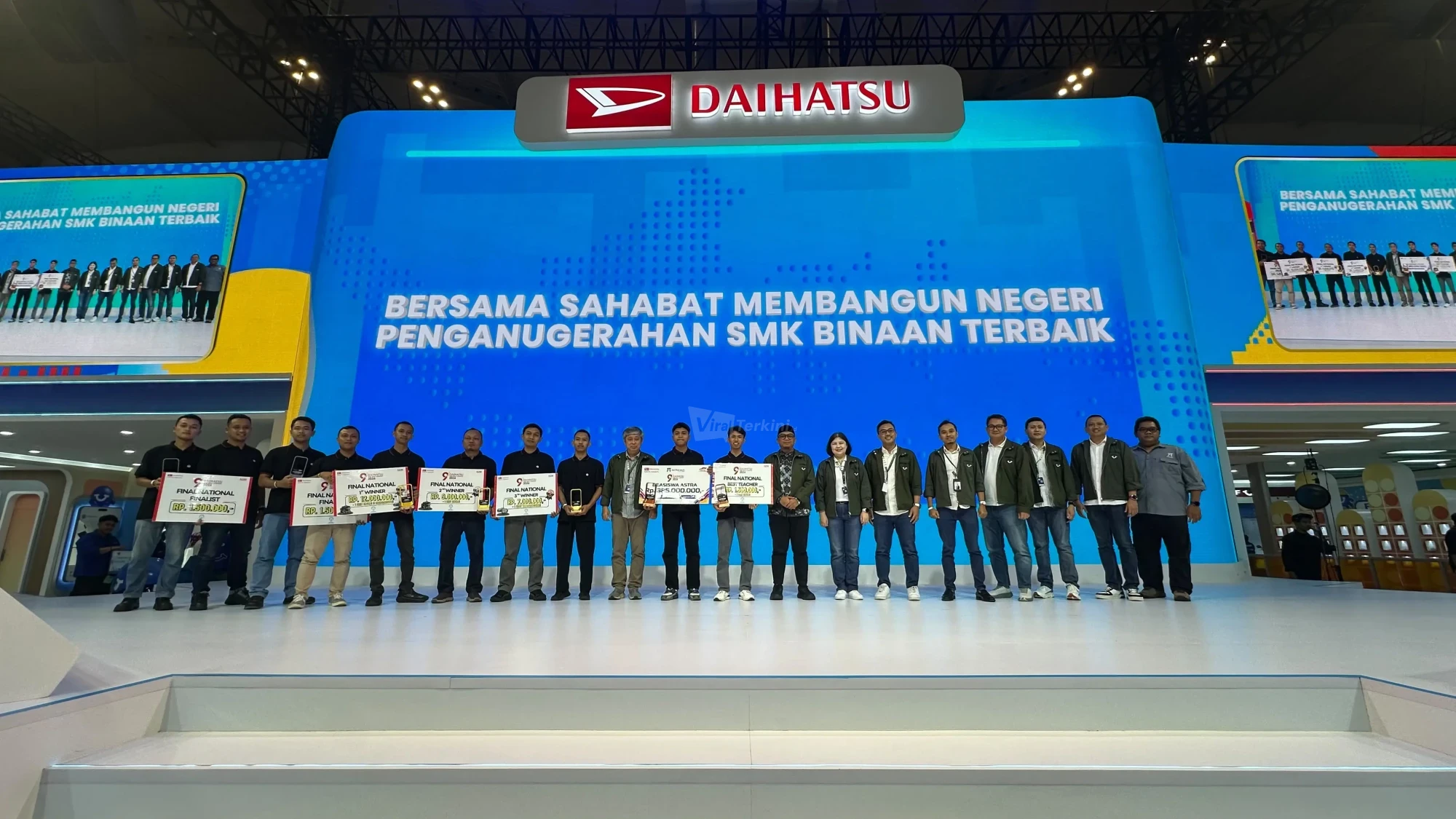 Siswa dan Guru Pemenang SMK Skill Contest di Daihatsu GIIAS 2026