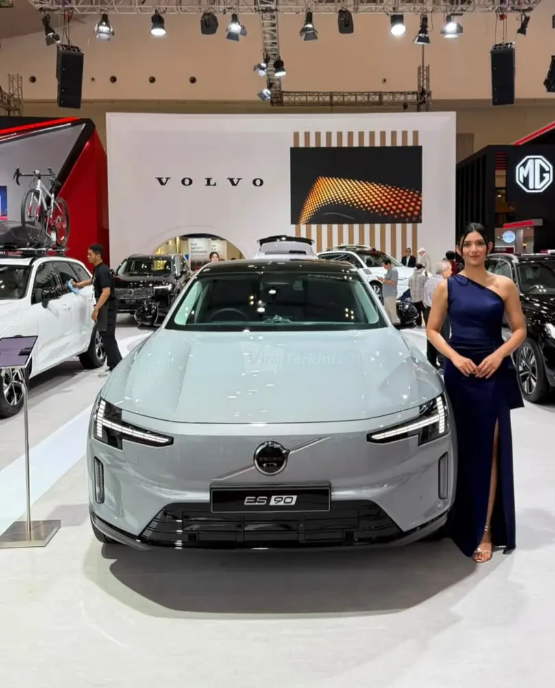 Turut hadir Volvo ES90 di booth Volvo GIIAS 2026