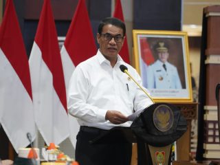 Beras Premium Kosong di Ritel, Amran Pertanyakan Pasokan: Jangan Sampai Ada yang Bermain!