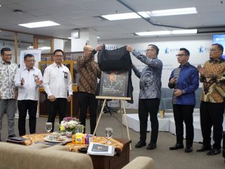 Dari Bawah Laut ke Halaman Buku, Harita Nickel Kenalkan Kekayaan Ikan Karang Pulau Obi