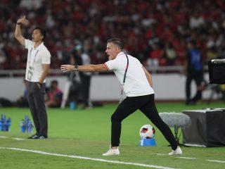 Garuda Menang di Tengah Jet Lag, Herdman Puji Konsistensi Ole Romeny