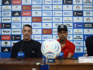 Madura United vs Persib: Persiapan Singkat, Jose Gomes Tegaskan Target Tiga Poin