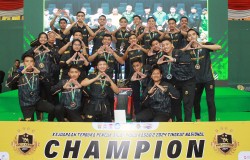 Selebrasi saat mencapai prestasi dengan predikat Juara Umum Kedua Kejurnas Piala Kasad 2 2024, GOR Tangkas Bogor, 27-29 September 2024. Foto : Pencak Silat Polda Jatim