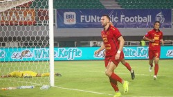 Gol Persija oleh Marco Simic di menit 43. Foto : Viralterkini.id/M Ary K