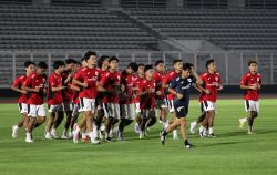 Timnas U-23 lakukan latihan di Stadion Madya Senayan Jakarta. Foto : Viralterkini.id/MAK