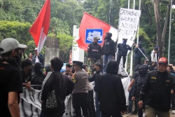 Demo Ultras Garuda di Depan Kantor PSSI_Foto Viralterkini (13)
