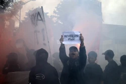 Demo Ultras Garuda di Depan Kantor PSSI_Foto Viralterkini (2)