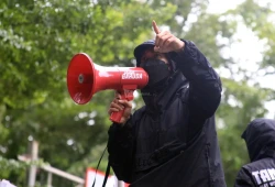 Demo Ultras Garuda di Depan Kantor PSSI_Foto Viralterkini (8)