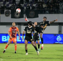 Dewa United FC Melawan Borneo FC_Foto Viralterkini (17)
