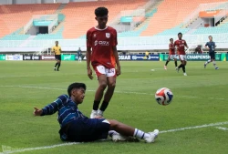 Garudayaksa FC vs Persekat_Foto MAK (14)