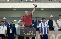 Bojan Hodak terpilih sebagai Pelatih Terbaik BRI Super League 2025-2026 (Foto Ady Sesotya)