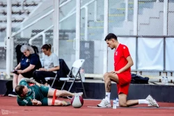 Justin Hubner menjalani latihan terpisah saat official training Timnas Indonesia di Stadion Madya (8 Juni 2026) jelang melawan Mozambik (foto - Ady Sesotya)