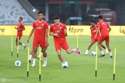 Justin Hubner saat sesi latihan resmi Timnas Indonesia, (foto - Ady Sesotya)