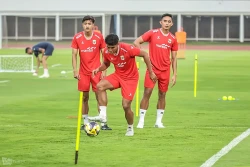 Muhammad Ferrari (tengah) saat latihan Tim Nasional jelang FIFA Match Day melawan Oman (foto - Ady Sesotya)
