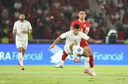 Rizky Ridho mencoba menghadang pemain Oman (Foto - Ady Sesotya)