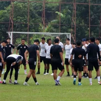 Latihan-Persija_17072026_Foto-Viralterkini-1