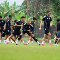 Latihan-Persija_17072026_Foto-Viralterkini-10
