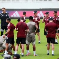 Official Training Aston Villa_Foto Viralterkini (1) Official Training Aston Villa_Foto Viralterkini (1)