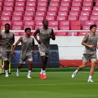 Official Training Aston Villa_Foto Viralterkini (2) Official Training Aston Villa_Foto Viralterkini (2)