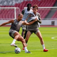 Official Training Aston Villa_Foto Viralterkini (9) Official Training Aston Villa_Foto Viralterkini (9)